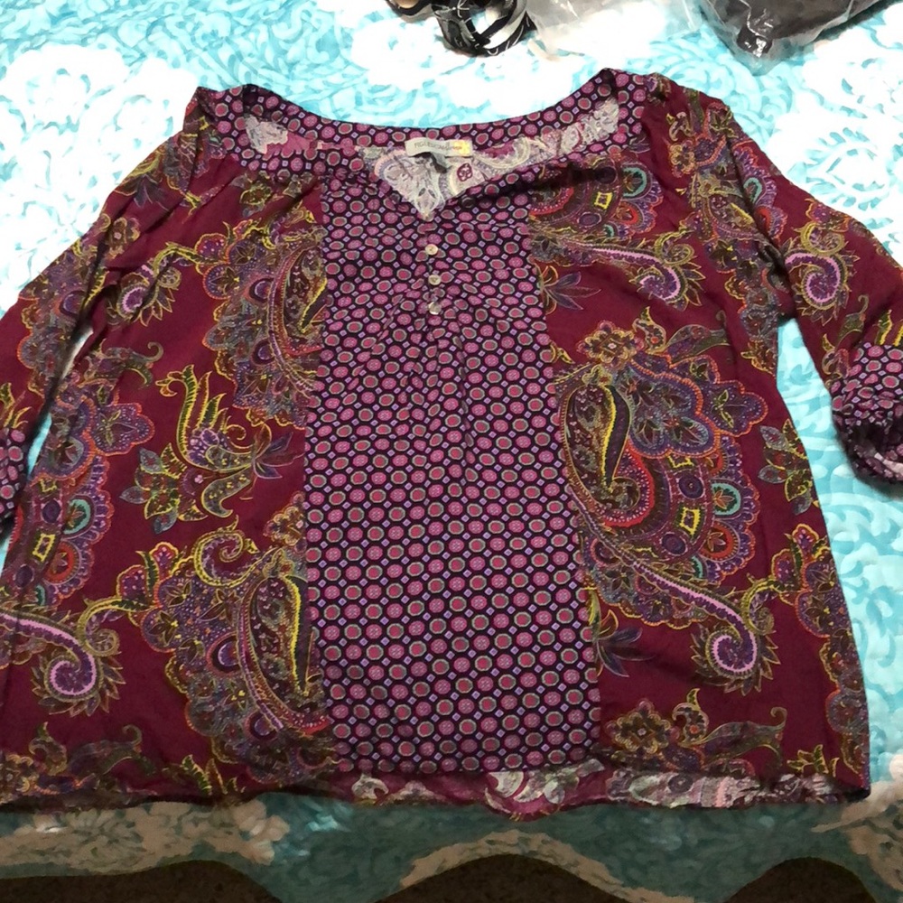 3/4 sleeve peasant blouse.